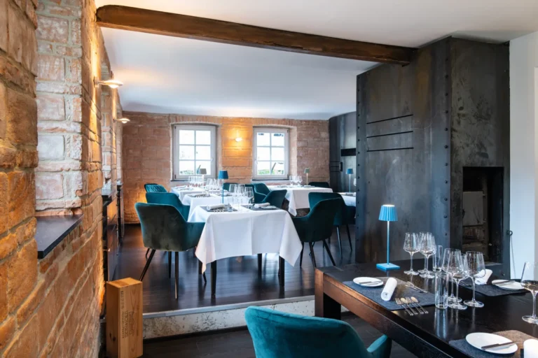Innenansicht Fine Dining Restaurant Stahl, Auernhofen