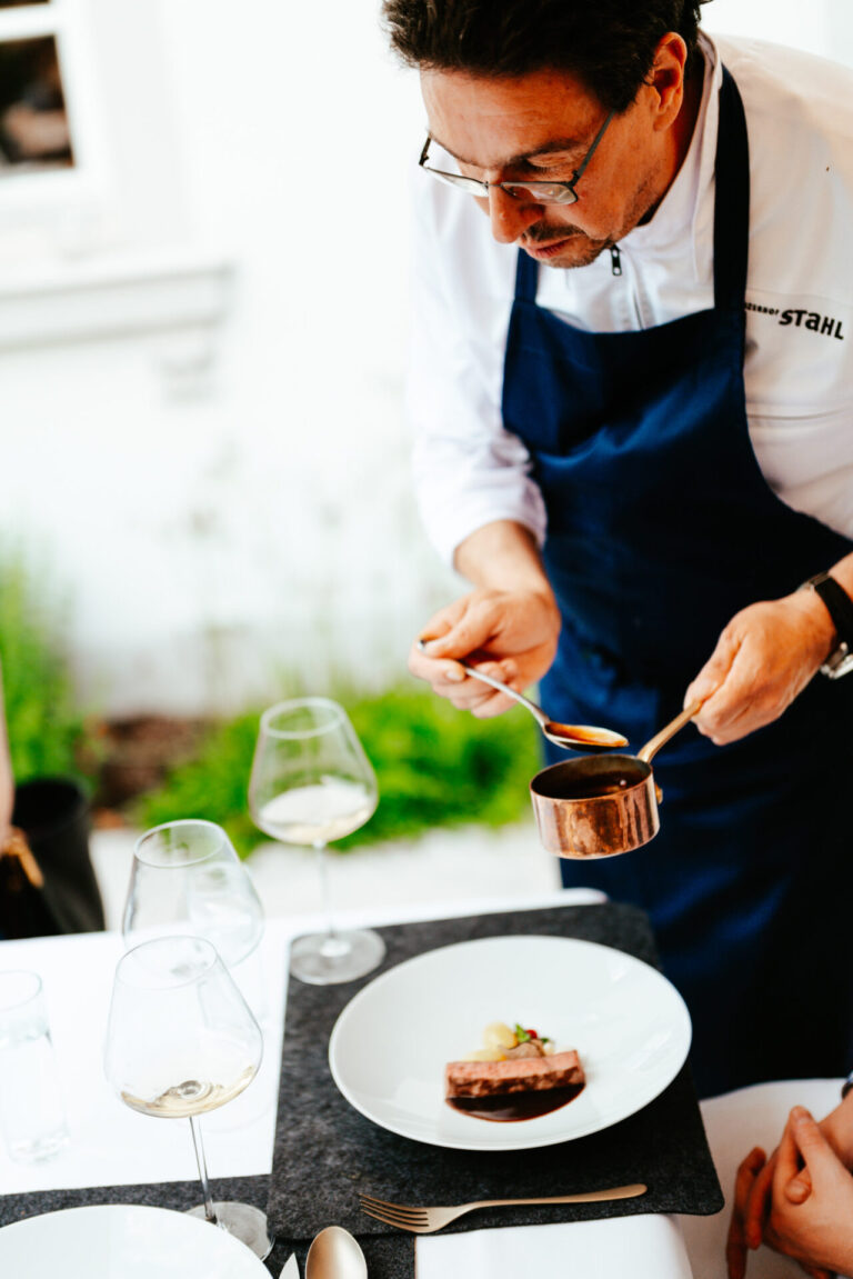 Fine Dining im Restaurant Stahl Auernhofen zwischen Würzburg und Rothenburg